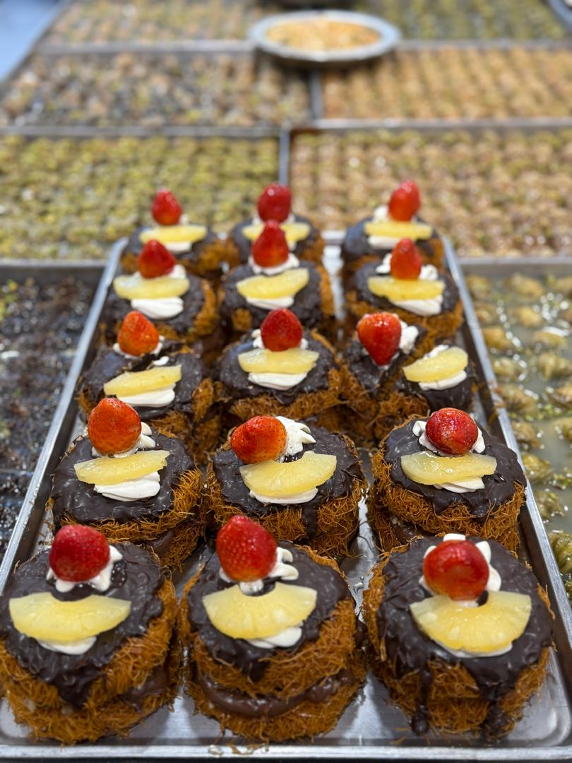 کافه باقلوای کریم اوغلو در تهران